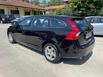 Volvo V60 Aut.    Vindem in Rate Avans Zero cu Buletinul