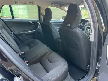 Volvo V60 Aut.    Vindem in Rate Avans Zero cu Buletinul