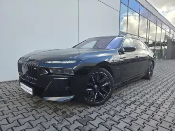 BMW M760 e xDrive Limousine Luftfederung AD Niveau N