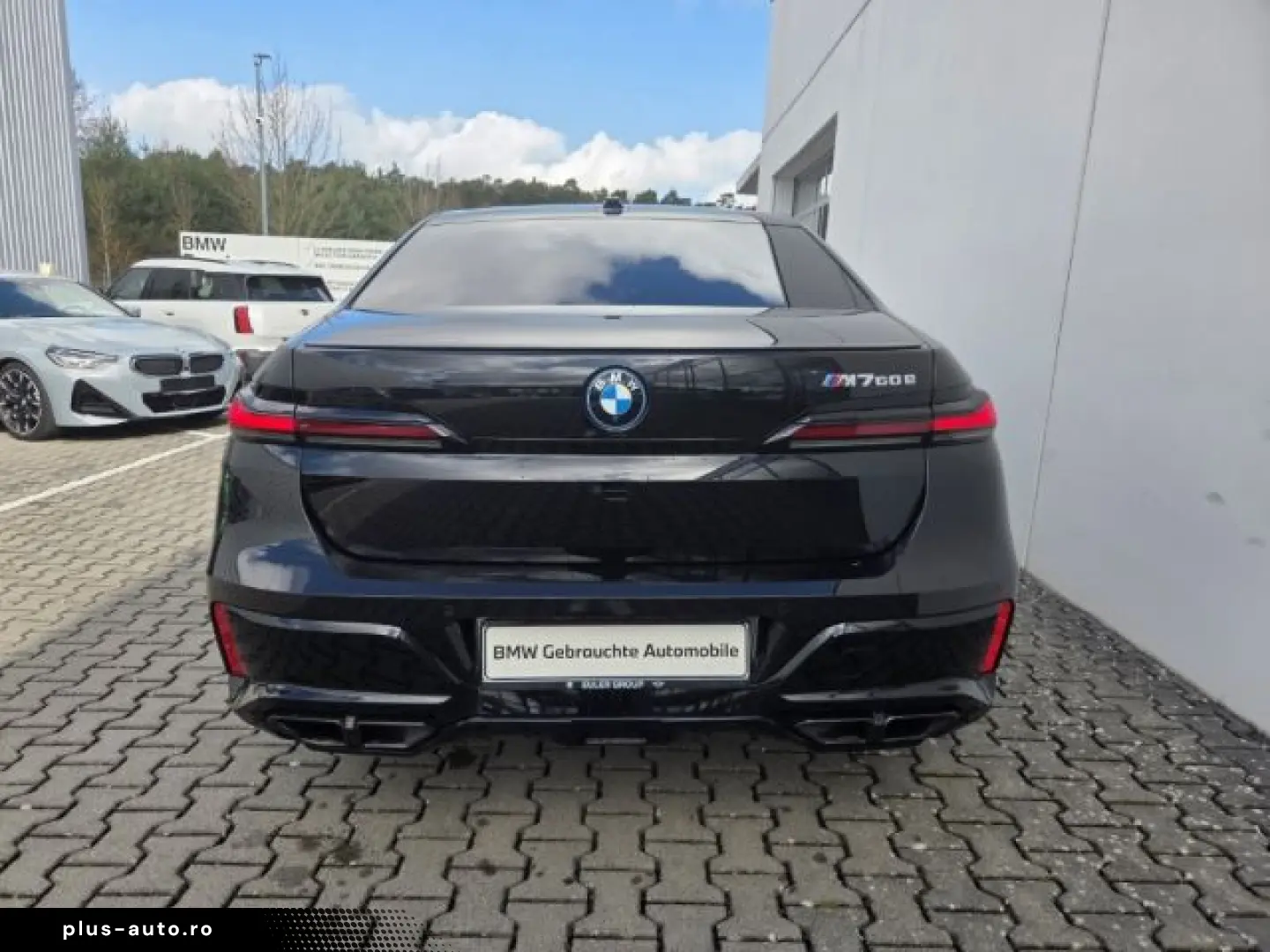 BMW M760 e xDrive Limousine Luftfederung AD Niveau N