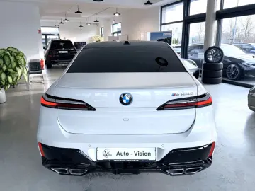 BMW M760e xDrive  Vollausstattung FULL Unfallfrei