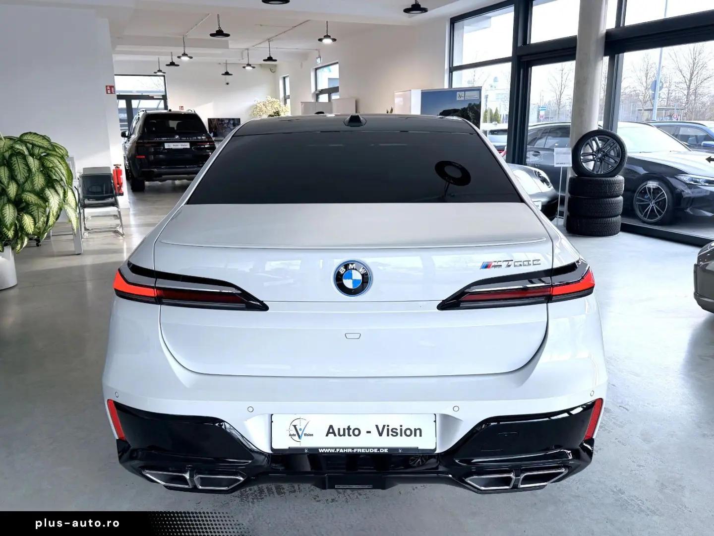 BMW M760e xDrive  Vollausstattung FULL Unfallfrei