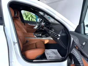 BMW M760e xDrive  Vollausstattung FULL Unfallfrei