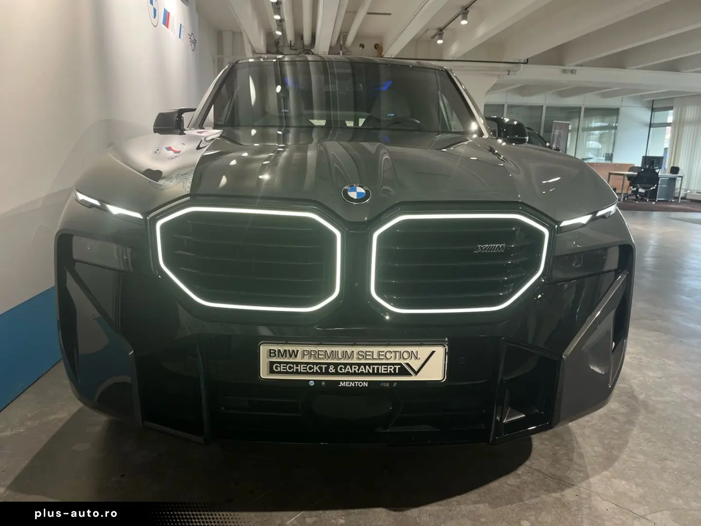 BMW XM 50e 23  AHK Massage Sitzbelüftung Autobahnass