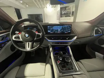 BMW XM 50e 23  AHK Massage Sitzbelüftung Autobahnass