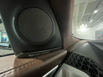 BMW XM 50e 23  AHK Massage Sitzbelüftung Autobahnass