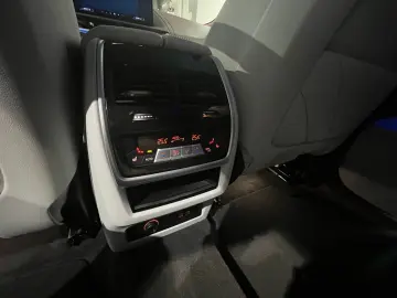 BMW XM 50e 23  AHK Massage Sitzbelüftung Autobahnass