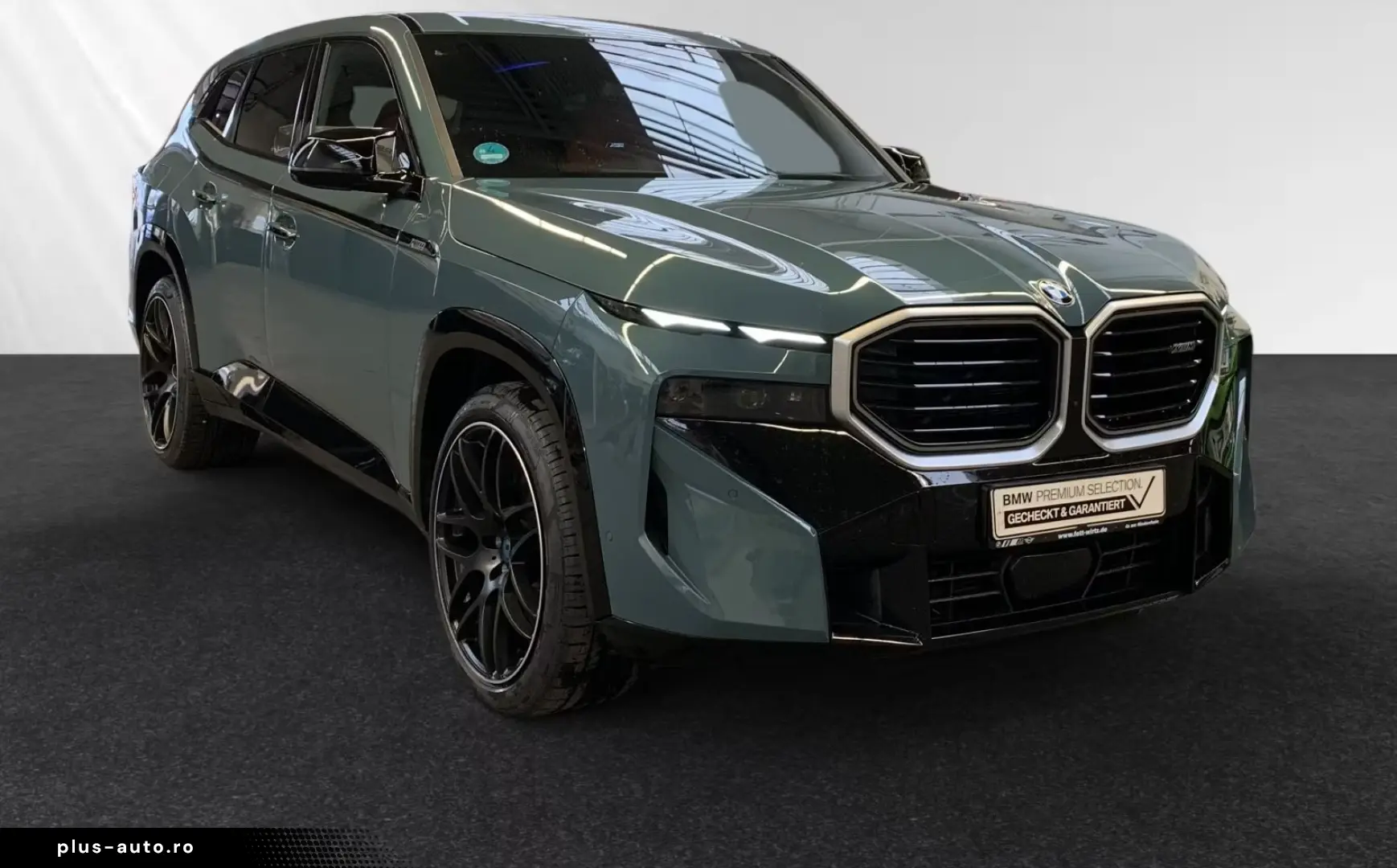 BMW XM 50e AHK Autobahnass.