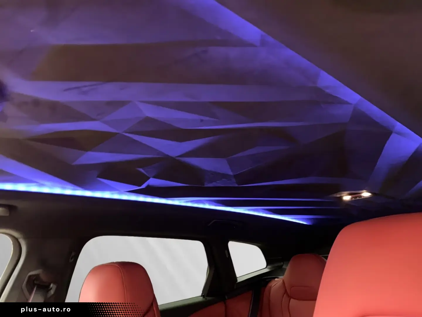 BMW XM 50e AHK Autobahnass.