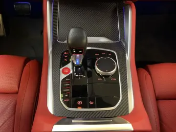 BMW XM 50e AHK Autobahnass.