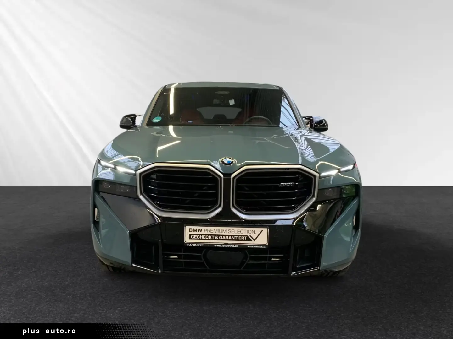 BMW XM 50e AHK Autobahnass.