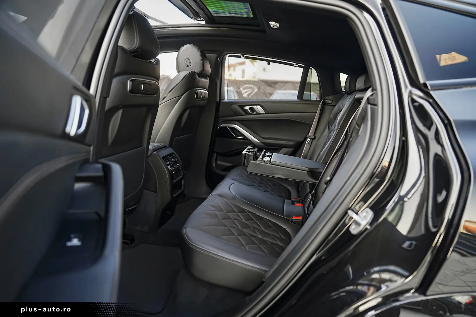 BMW X6 xDrive40i AT MHEV