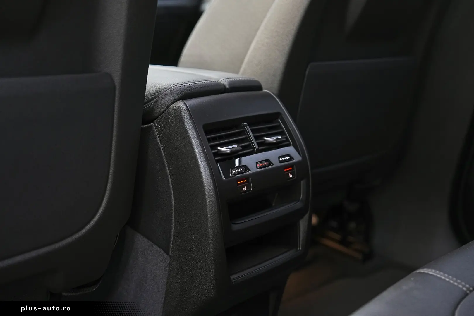 BMW X6 xDrive40i AT MHEV