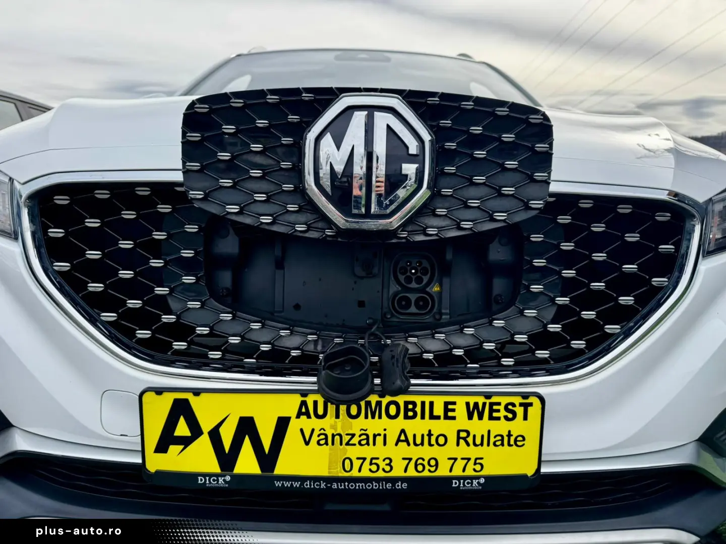 MG ZS EV