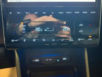 HYUNDAI Tucson Prime Mild-Hybrid   AHK