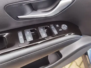 HYUNDAI Tucson 1 6 Mild-Hybrid AT Klimaaut. Navi DAB LED