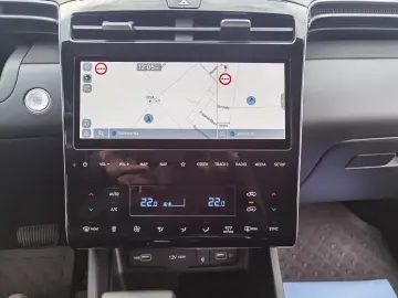 HYUNDAI Tucson 1 6 Mild-Hybrid AT Klimaaut. Navi DAB LED