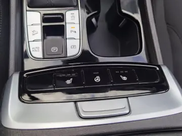 HYUNDAI Tucson 1 6 Mild-Hybrid AT Klimaaut. Navi DAB LED