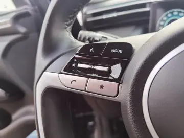 HYUNDAI Tucson 1 6 Mild-Hybrid AT Klimaaut. Navi DAB LED