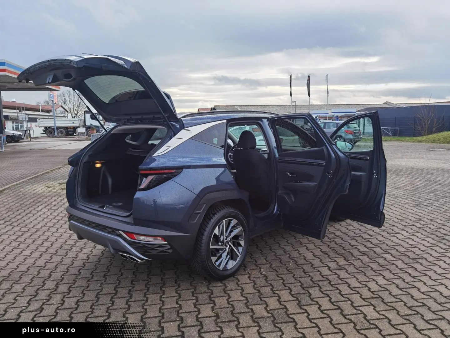 HYUNDAI Tucson 1 6 Mild-Hybrid AT Klimaaut. Navi DAB LED