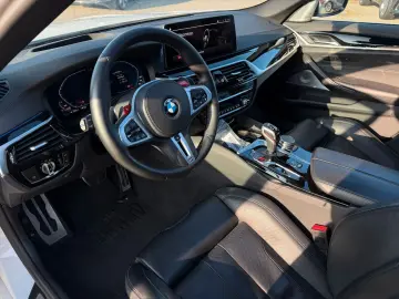 BMW M5 BMW-Garantie bis zum 16.05.2026 BowersWilkins