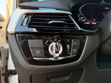 BMW M5 BMW-Garantie bis zum 16.05.2026 BowersWilkins