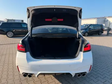 BMW M5 BMW-Garantie bis zum 16.05.2026 BowersWilkins