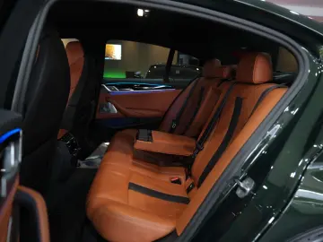 BMW M5 Lim. Competition B&W LASER MASSAGE HUD 360 KA