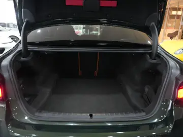 BMW M5 Lim. Competition B&W LASER MASSAGE HUD 360 KA