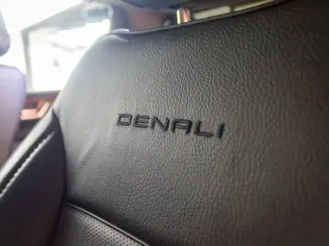 GMC Sierra Denali