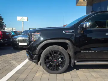 GMC Sierra Denali