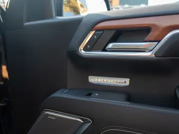 GMC Sierra Denali