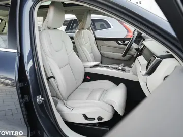 Volvo XC 60 Recharge T6 Twin Engine eAWD