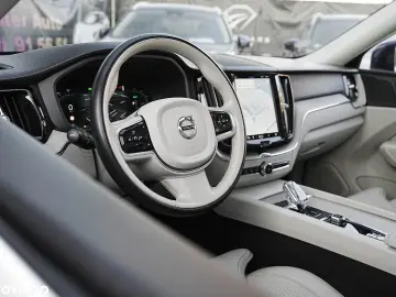 Volvo XC 60 Recharge T6 Twin Engine eAWD