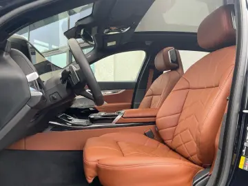 BMW 750e xDrive Limo M Sport    DrivingAssProf 360