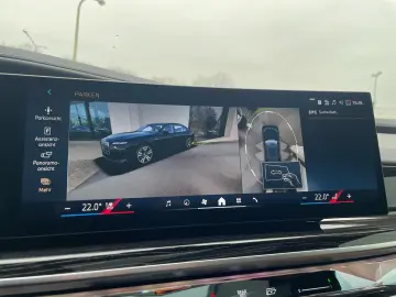 BMW 750e xDrive Limo M Sport    DrivingAssProf 360