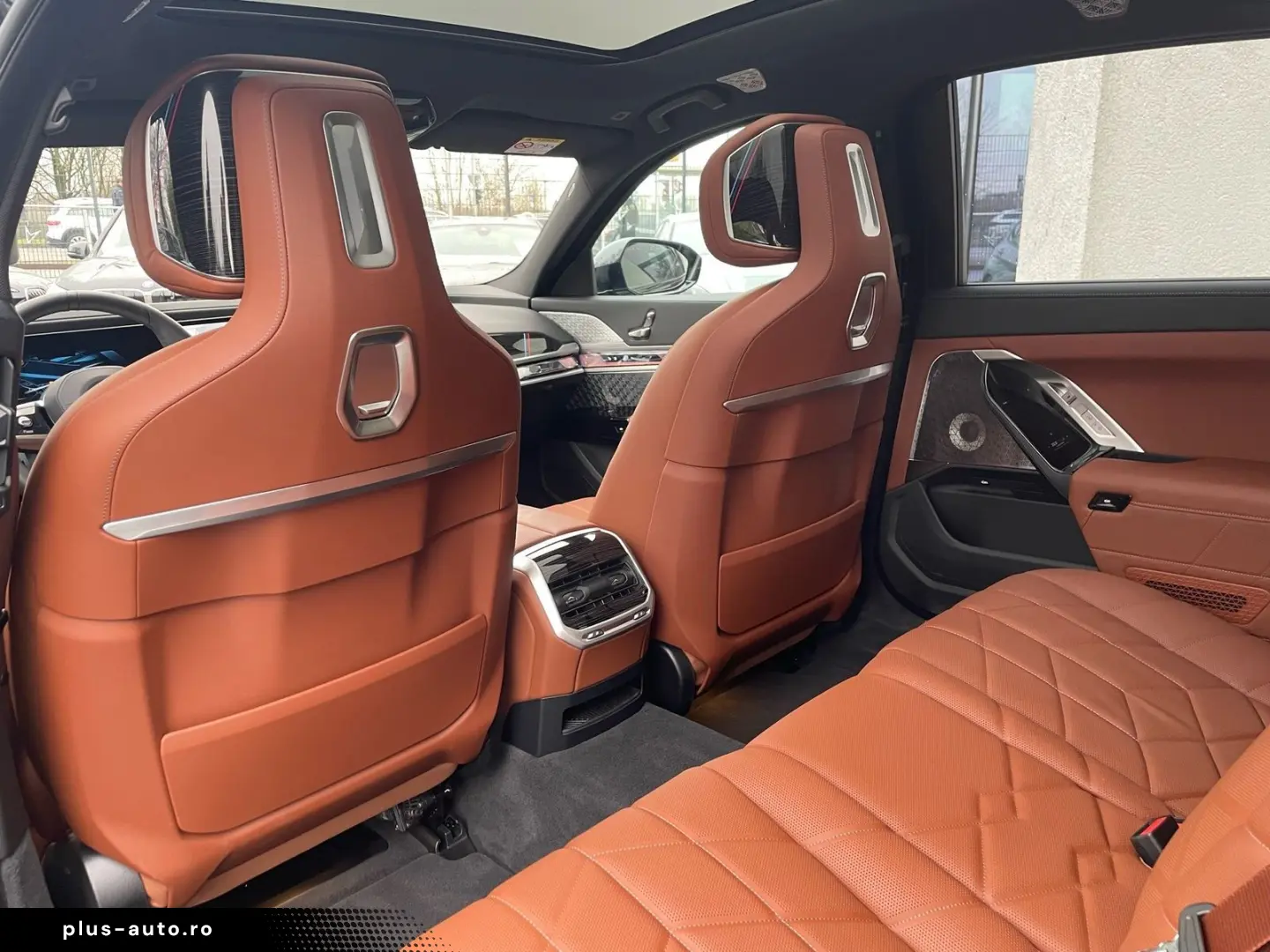 BMW 750e xDrive Limo M Sport    DrivingAssProf 360