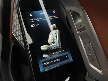 BMW 750e xDrive Limo M Sport    DrivingAssProf 360