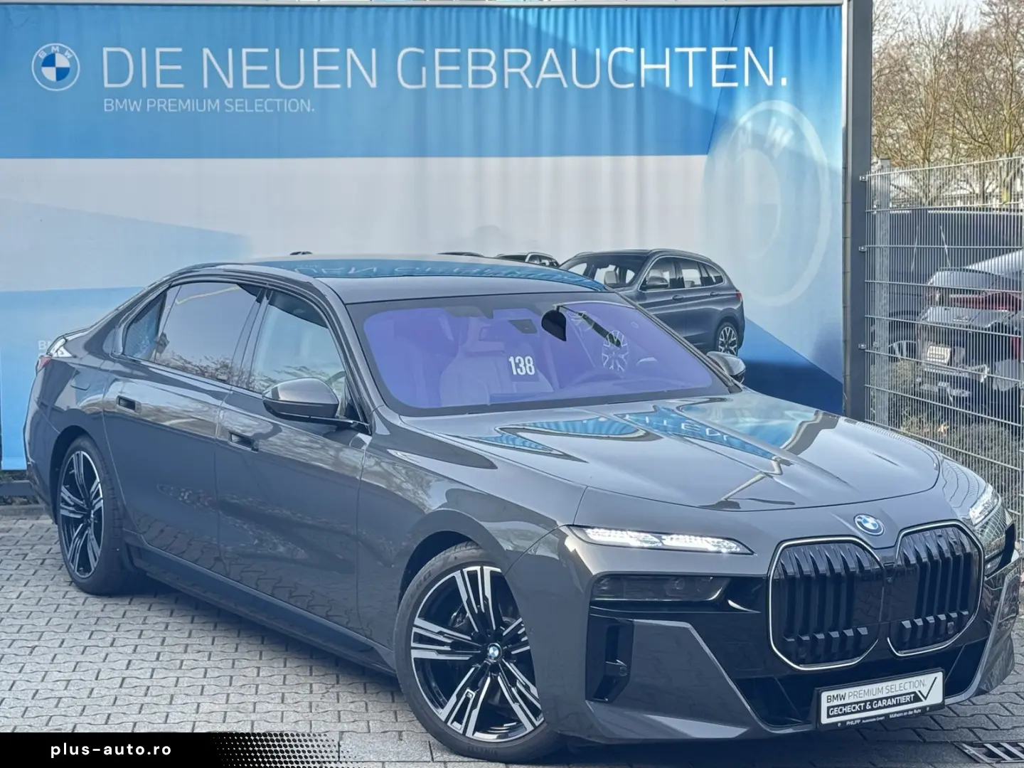 BMW 750e xDrive M Sport Pro TV Massage Lounge 21 B&W