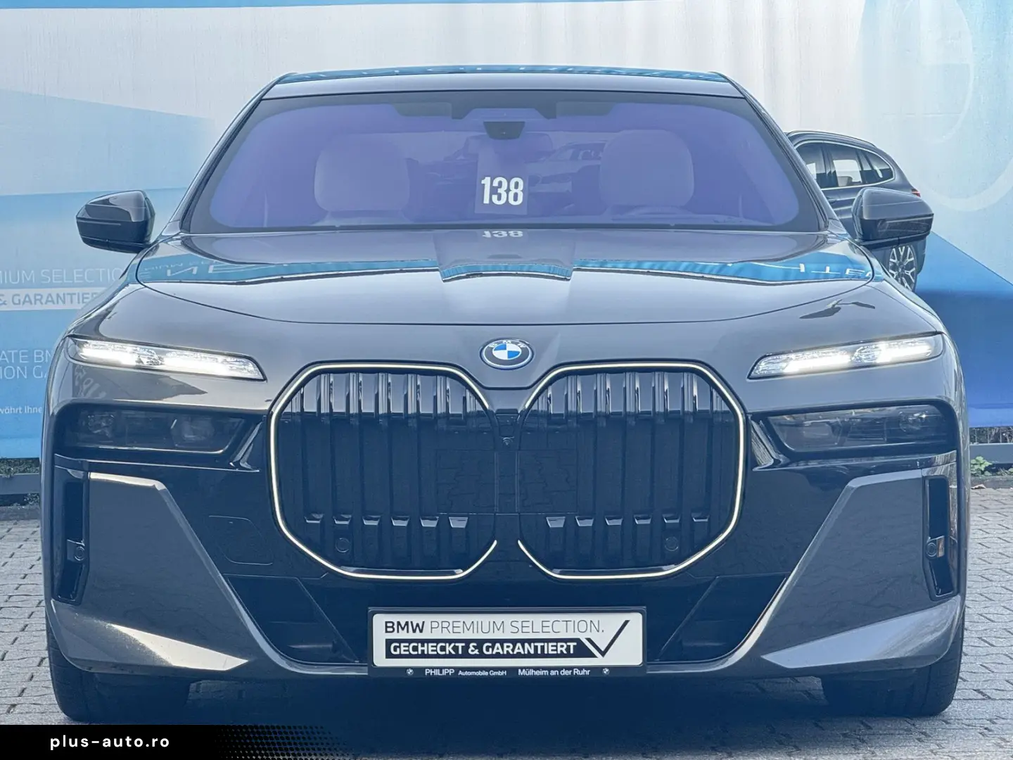 BMW 750e xDrive M Sport Pro TV Massage Lounge 21 B&W