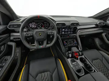 LAMBORGHINI Urus S