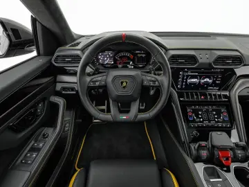 LAMBORGHINI Urus S
