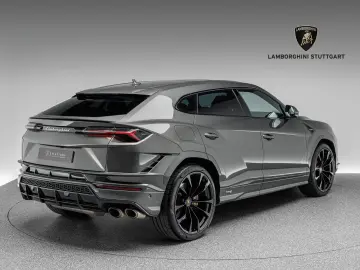 LAMBORGHINI Urus S