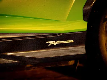 LAMBORGHINI Urus  Performante  Full Carbon  Neuwagenzustand