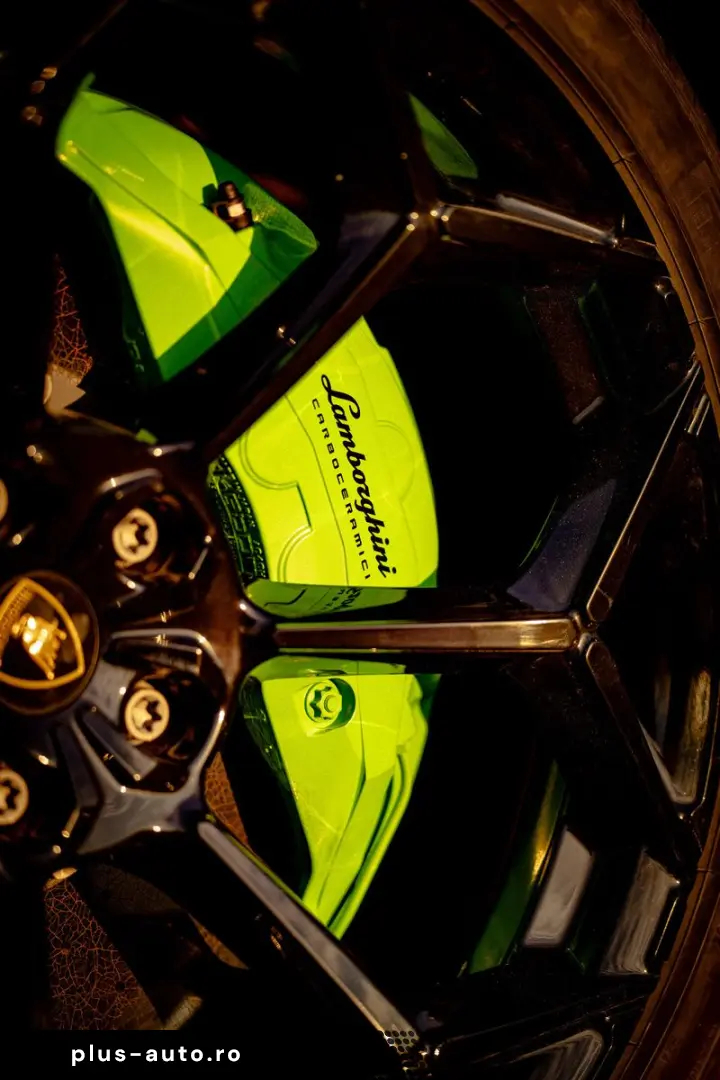 LAMBORGHINI Urus  Performante  Full Carbon  Neuwagenzustand