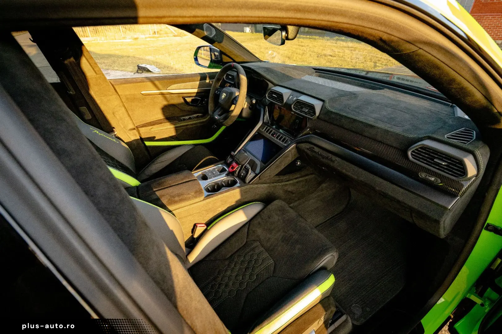 LAMBORGHINI Urus  Performante  Full Carbon  Neuwagenzustand