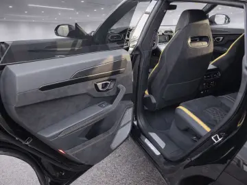LAMBORGHINI Urus S  Performante Interieur  Carbon   Keramik