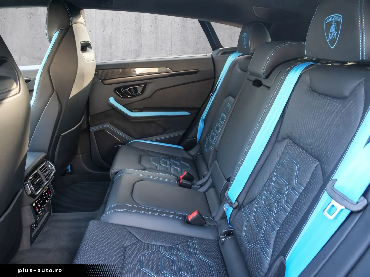 LAMBORGHINI Urus SE Blu Cepheus  Pano  Ad Personam Colour