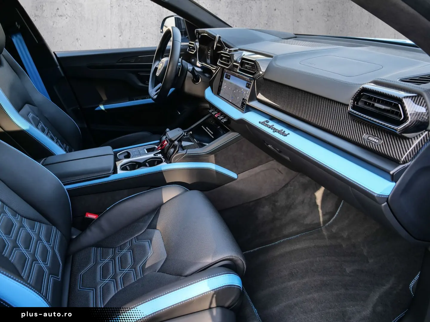 LAMBORGHINI Urus SE Blu Cepheus  Pano  Ad Personam Colour