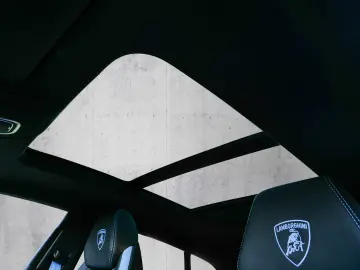LAMBORGHINI Urus SE Blu Cepheus  Pano  Ad Personam Colour